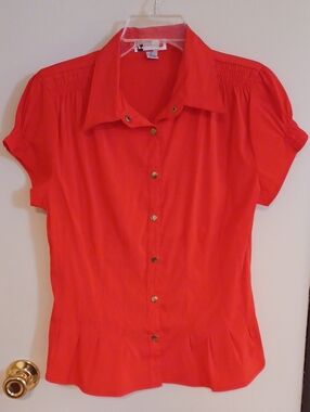 Body Central Coral Short-Sleeve Snap-Front Blouse